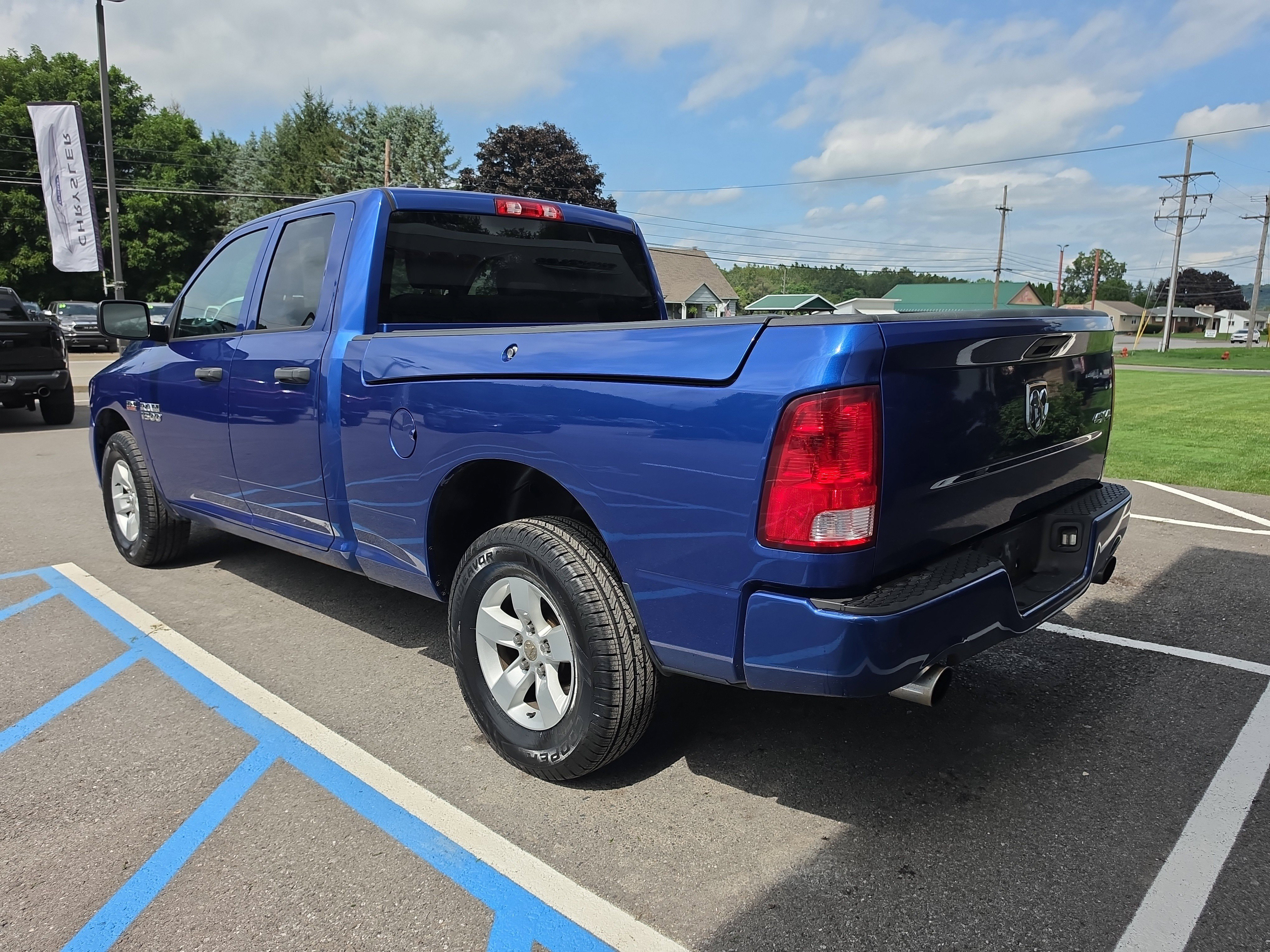 Used 2016 RAM 1500 Express AWD/4WD image 5