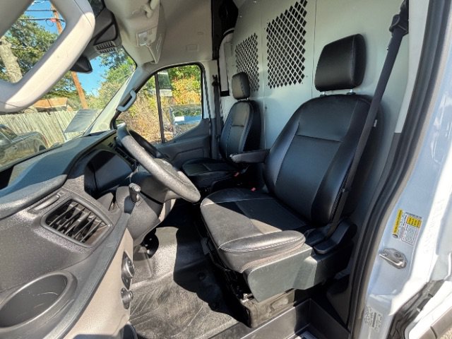Used 2023 Ford Transit 250 148 High Roof RWD image 7