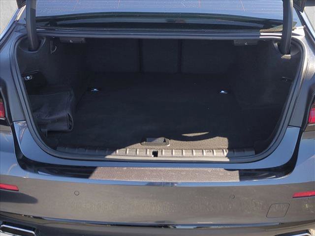 Used 2023 BMW 530e w/ Convenience Package image 6