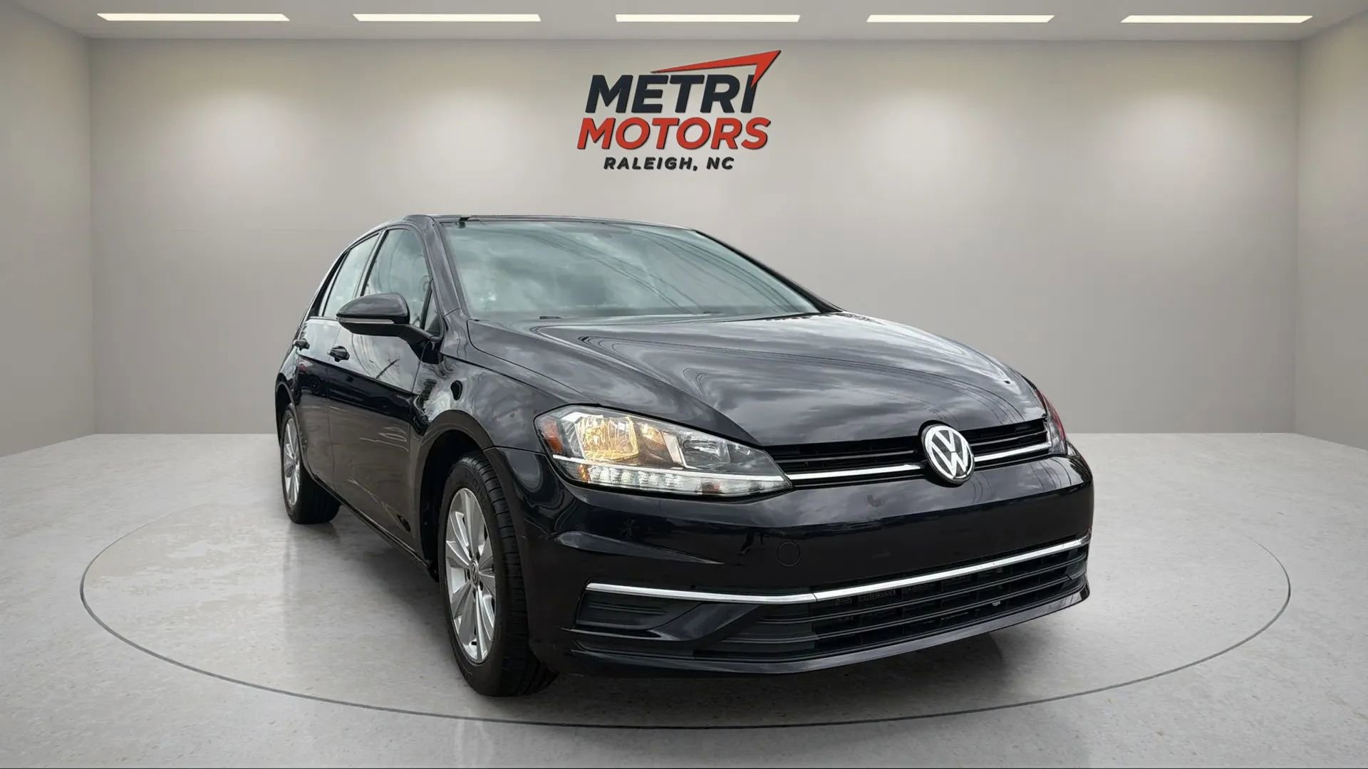 Used 2021 Volkswagen Golf 4-Door image 43