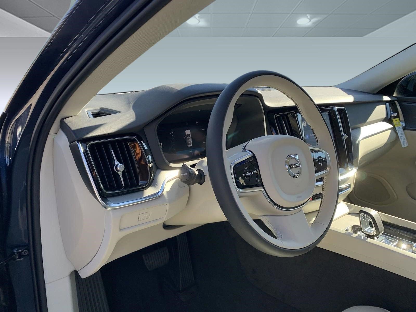 New 2024 Volvo S60 B5 Plus w/ Climate Package AWD/4WD image 3