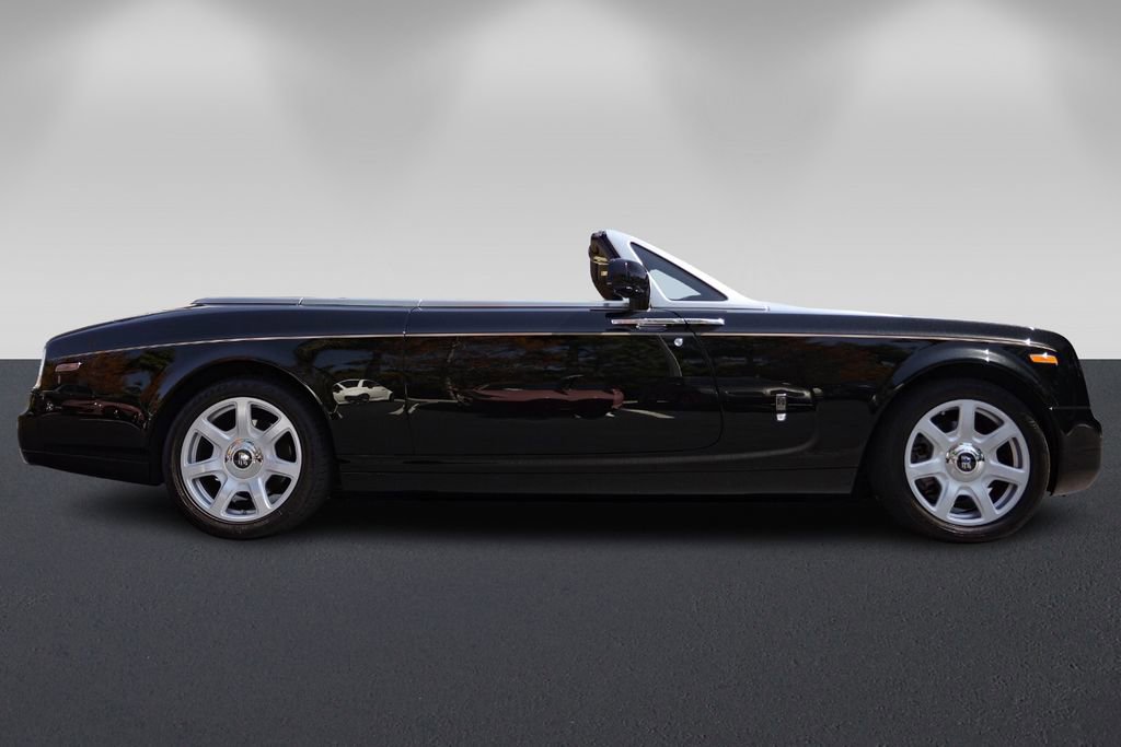 Used 2010 Rolls-Royce Phantom Drophead Coupe image 2