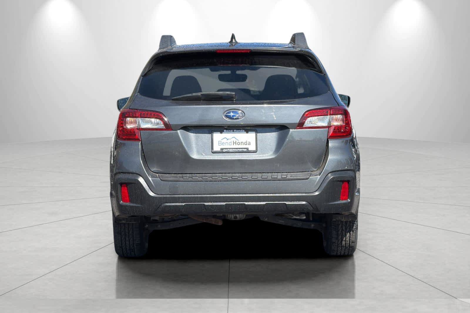 Used 2018 Subaru Outback 2.5i Premium AWD/4WD image 7