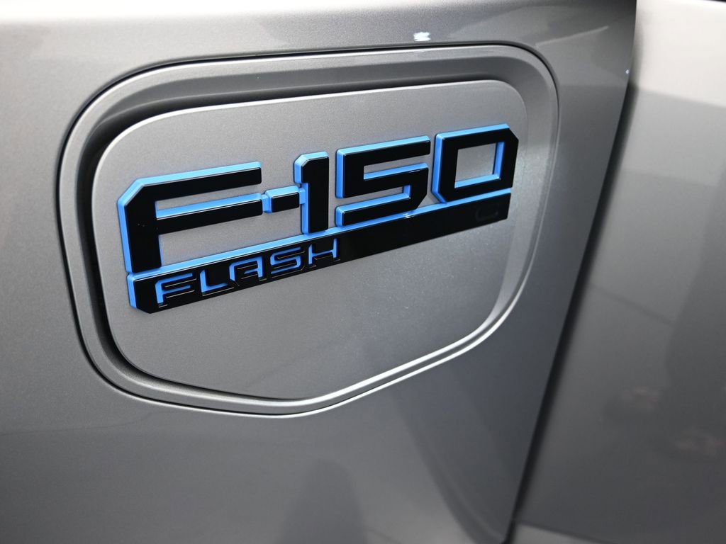 New 2025 Ford F150 Lightning Flash AWD/4WD image 29