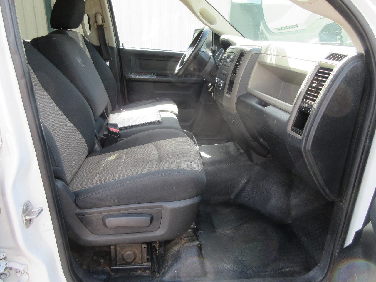 Used 2011 RAM 3500 ST w/ ST Popular Equipment Group RWD image 15