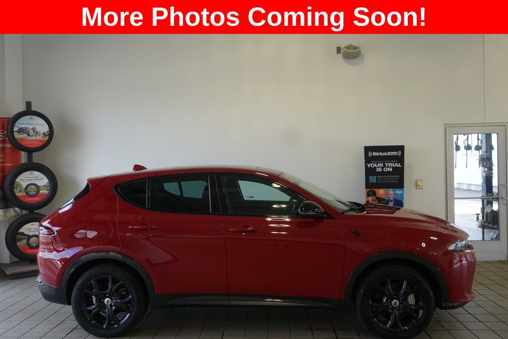 Used 2024 Dodge Hornet R/T Plus w/ R/T Blacktop Package AWD/4WD image 2