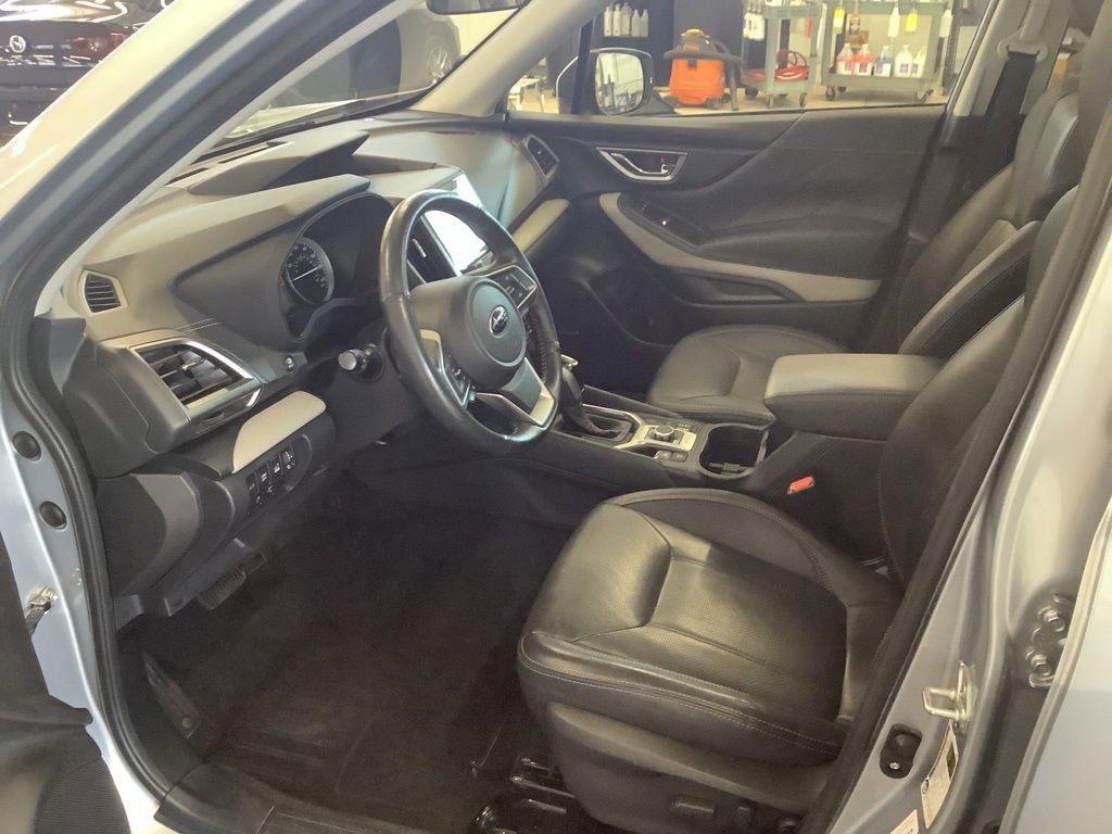 Used 2023 Subaru Forester Limited image 22