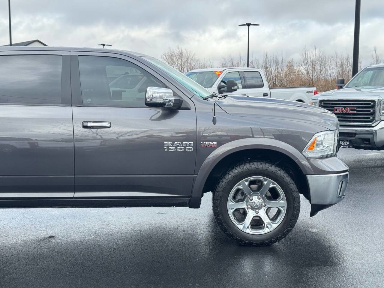 Used 2017 RAM 1500 Laramie image 4