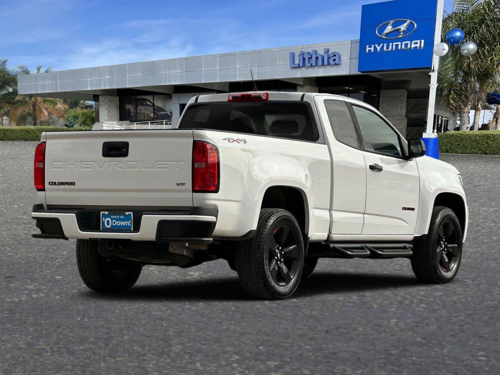 Used 2021 Chevrolet Colorado LT w/ Redline Special Edition AWD/4WD image 3
