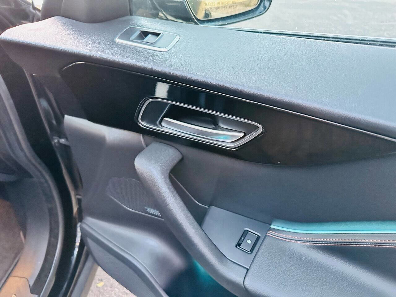 Used 2017 Jaguar F-PACE Prestige image 31