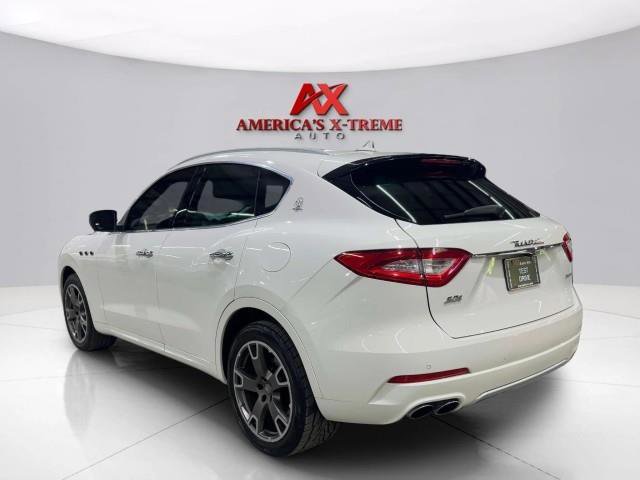 Used 2017 Maserati Levante S AWD/4WD image 4