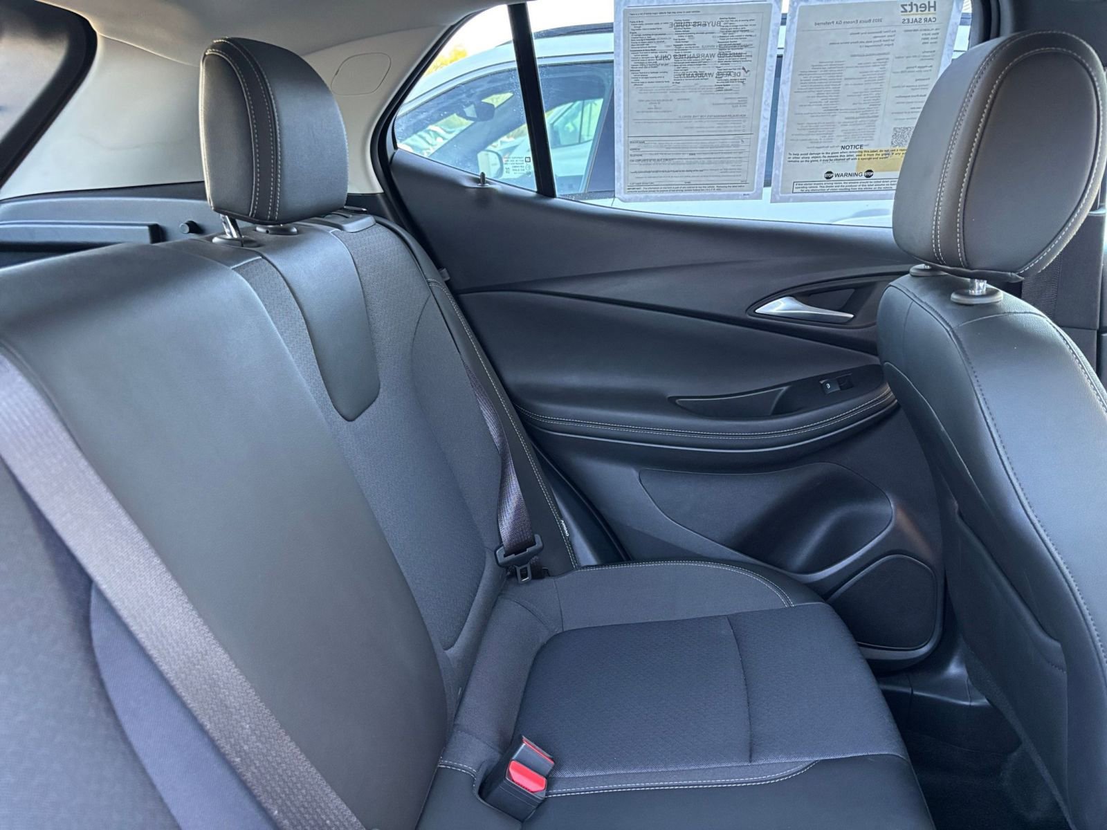 Used 2025 Buick Encore GX Preferred image 36