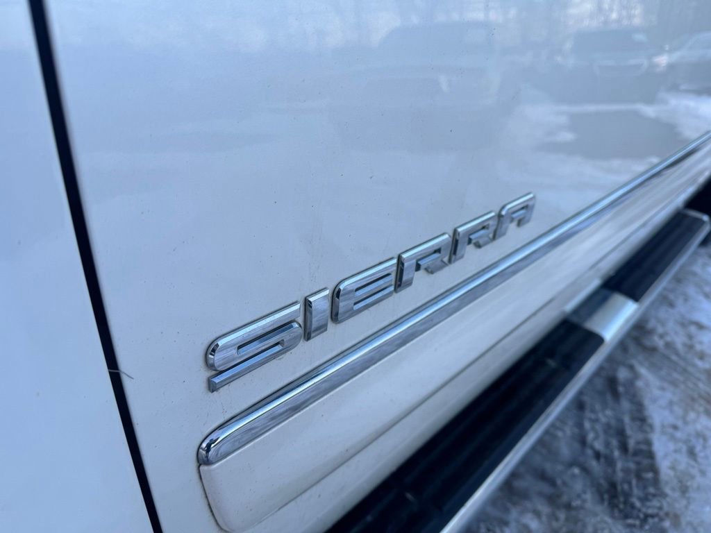Used 2012 GMC Sierra 1500 SLT w/ SLT White Diamond Edition image 9