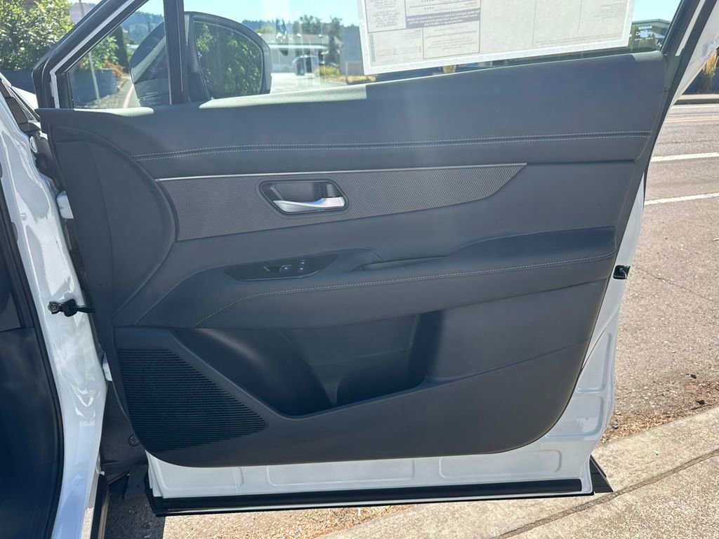 New 2025 Nissan Murano SV AWD/4WD image 22