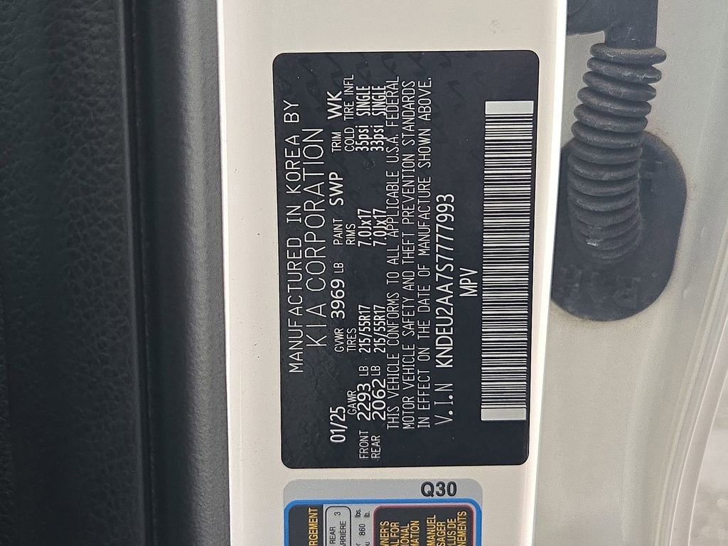 Used 2025 Kia Seltos S image 40