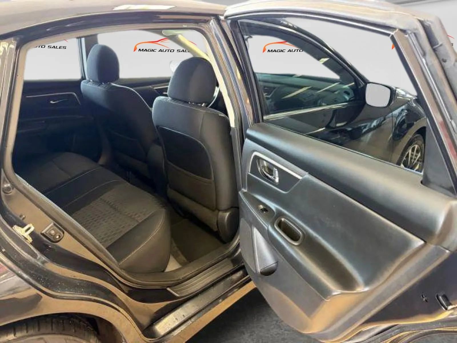 Used 2018 Nissan Altima 2.5 SV FWD image 13