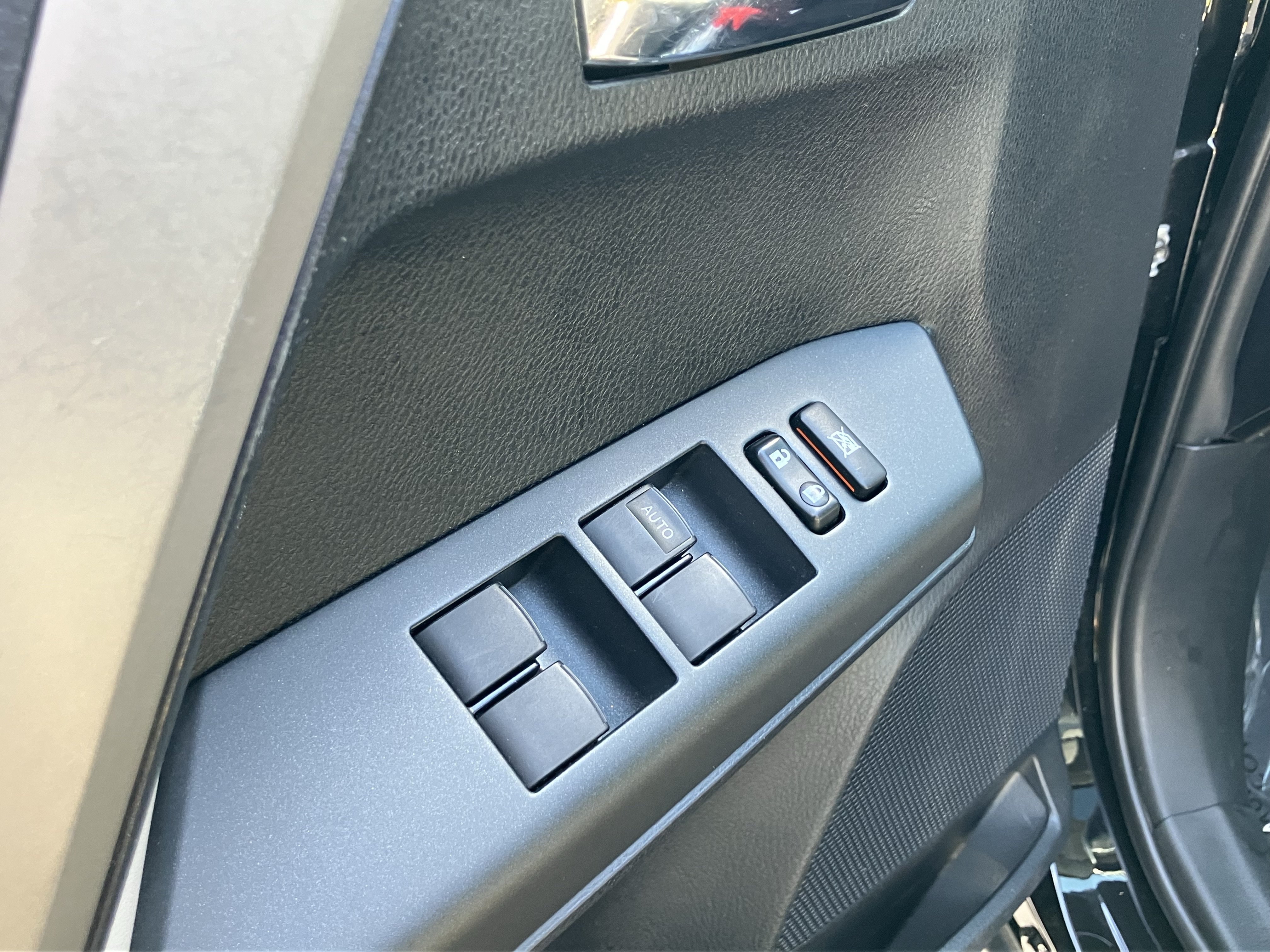 Used 2016 Toyota RAV4 XLE FWD image 15