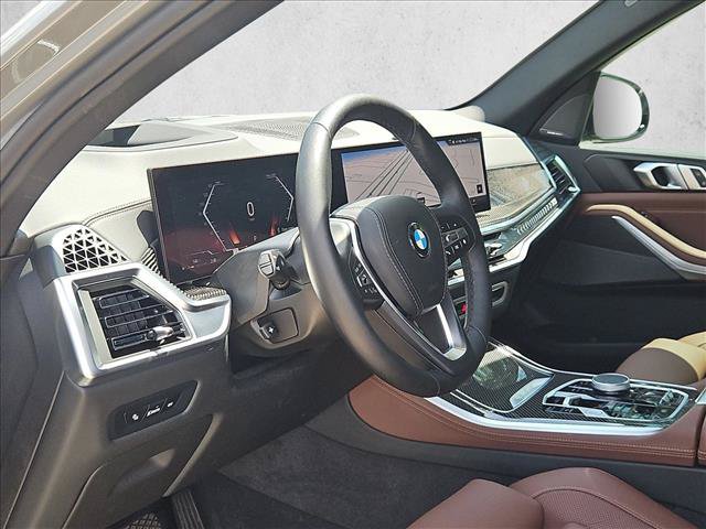 Used 2025 BMW X5 xDrive40i w/ M Sport Package AWD/4WD image 10