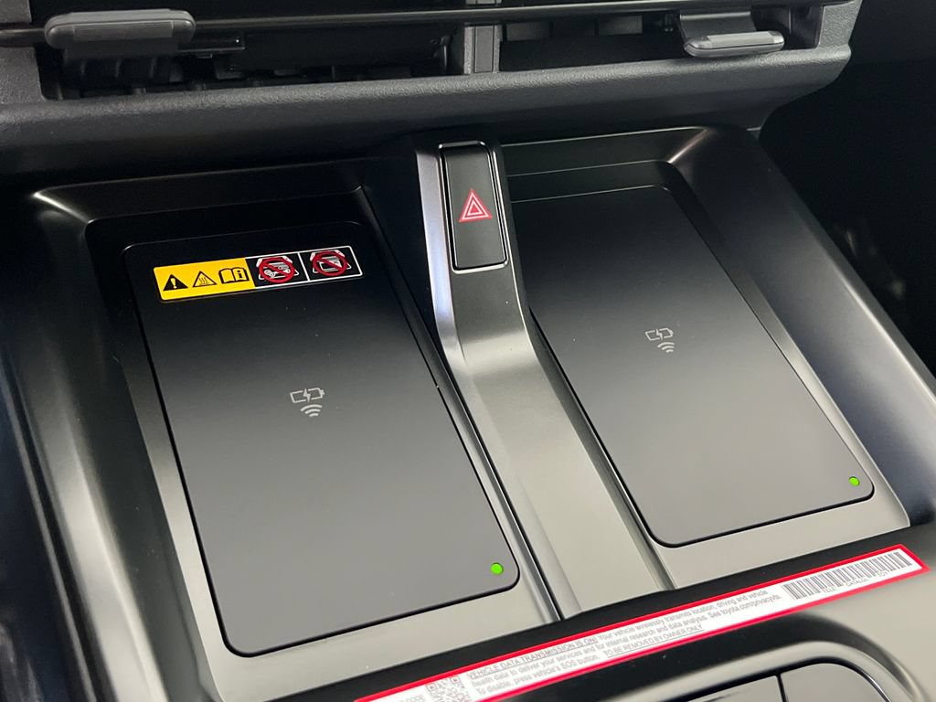 New 2026 Subaru Solterra AWD/4WD image 31