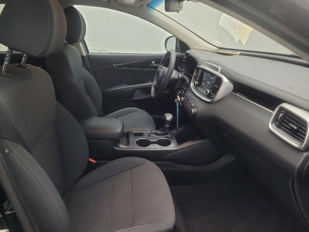 Used 2020 Kia Sorento LX FWD image 21