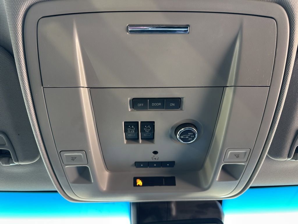 Used 2015 Chevrolet Tahoe LTZ image 45