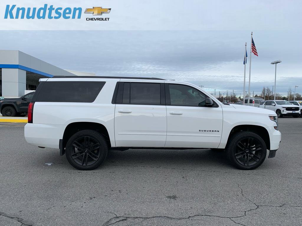Used 2020 Chevrolet Suburban Premier image 8