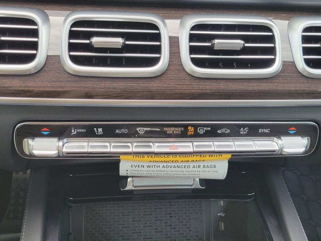 New 2026 Mercedes-Benz GLS 580 4MATIC image 23