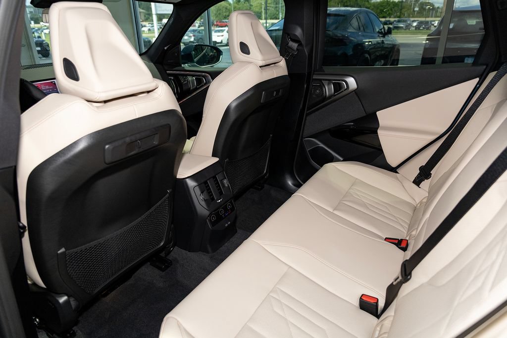 New 2026 BMW X3 xDrive30i w/ Premium Package AWD/4WD image 9