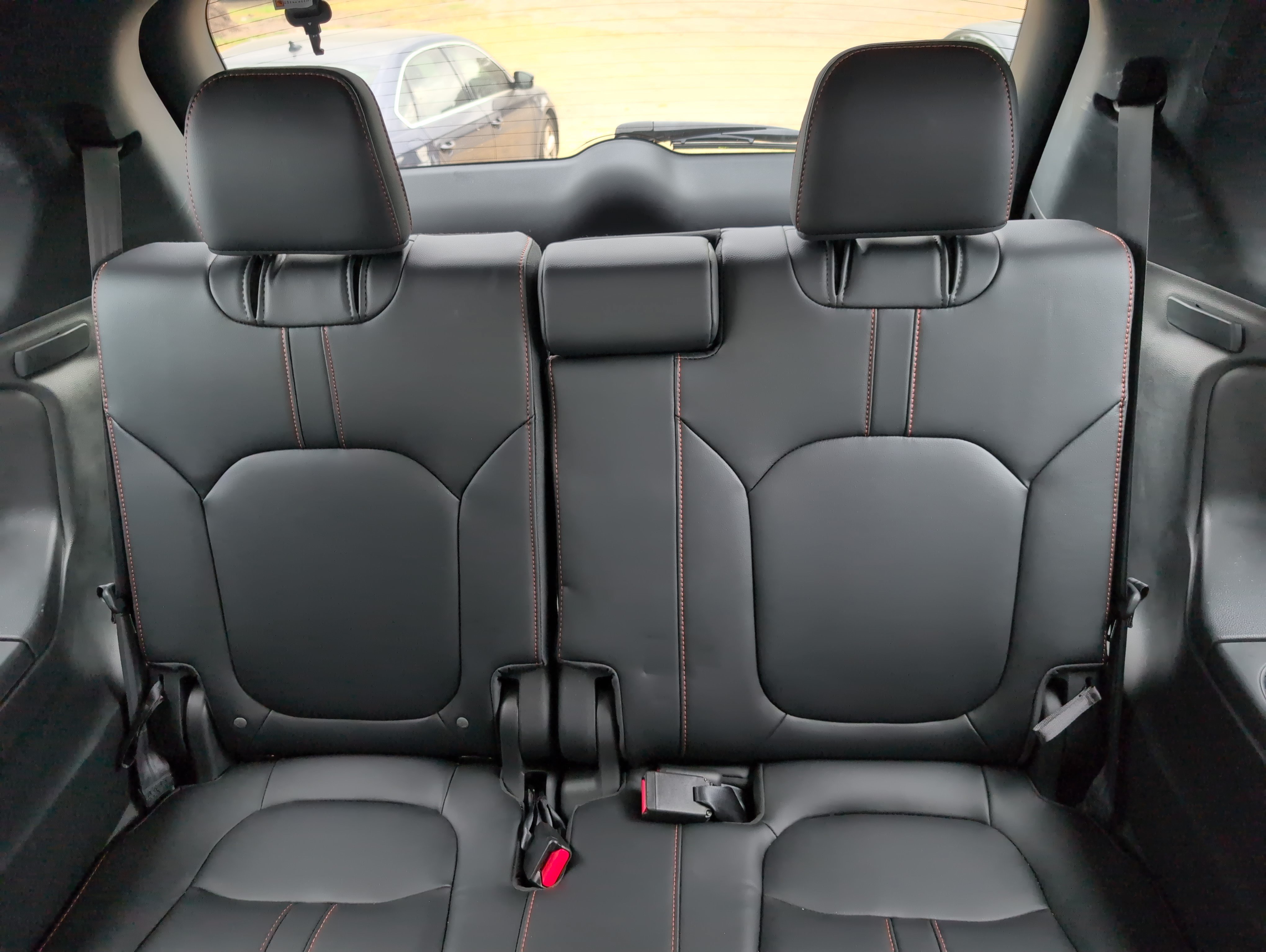 Used 2025 Honda Pilot TrailSport image 10