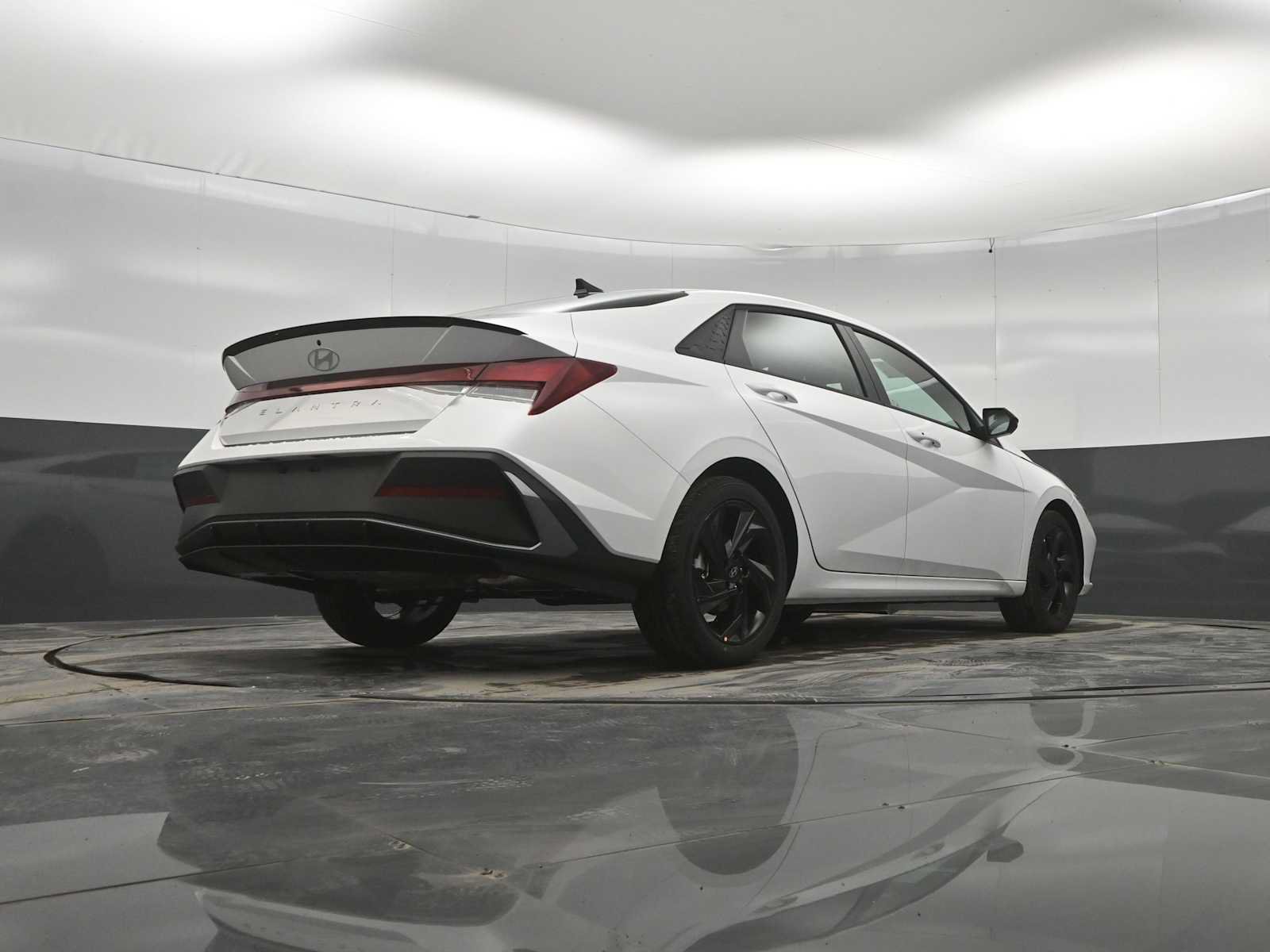New 2026 Hyundai Elantra SEL Sport FWD image 37