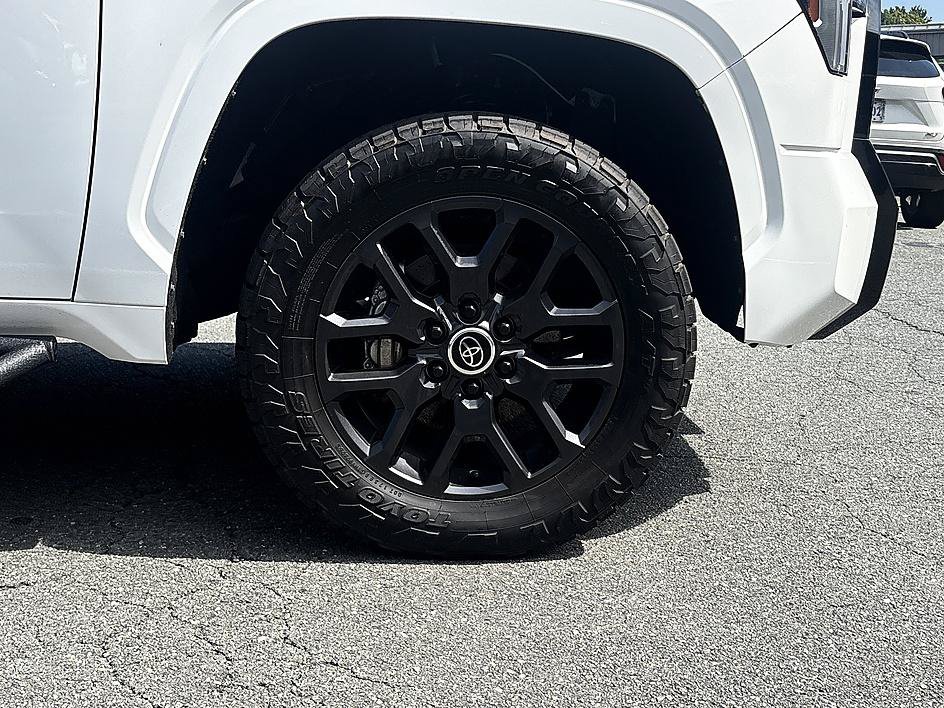 Used 2022 Toyota Tundra SR AWD/4WD image 11