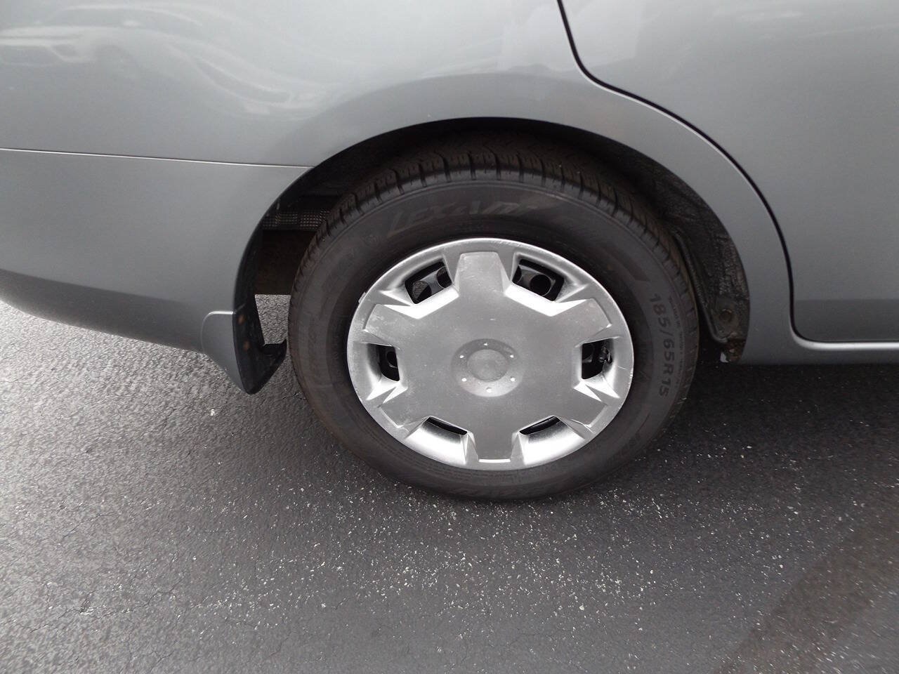 Used 2012 Nissan Versa S w/ Cruise Control Pkg FWD image 30