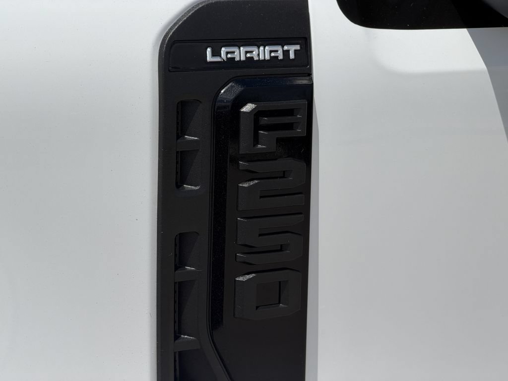 Used 2023 Ford F250 Lariat w/ Sport Appearance Package AWD/4WD image 13