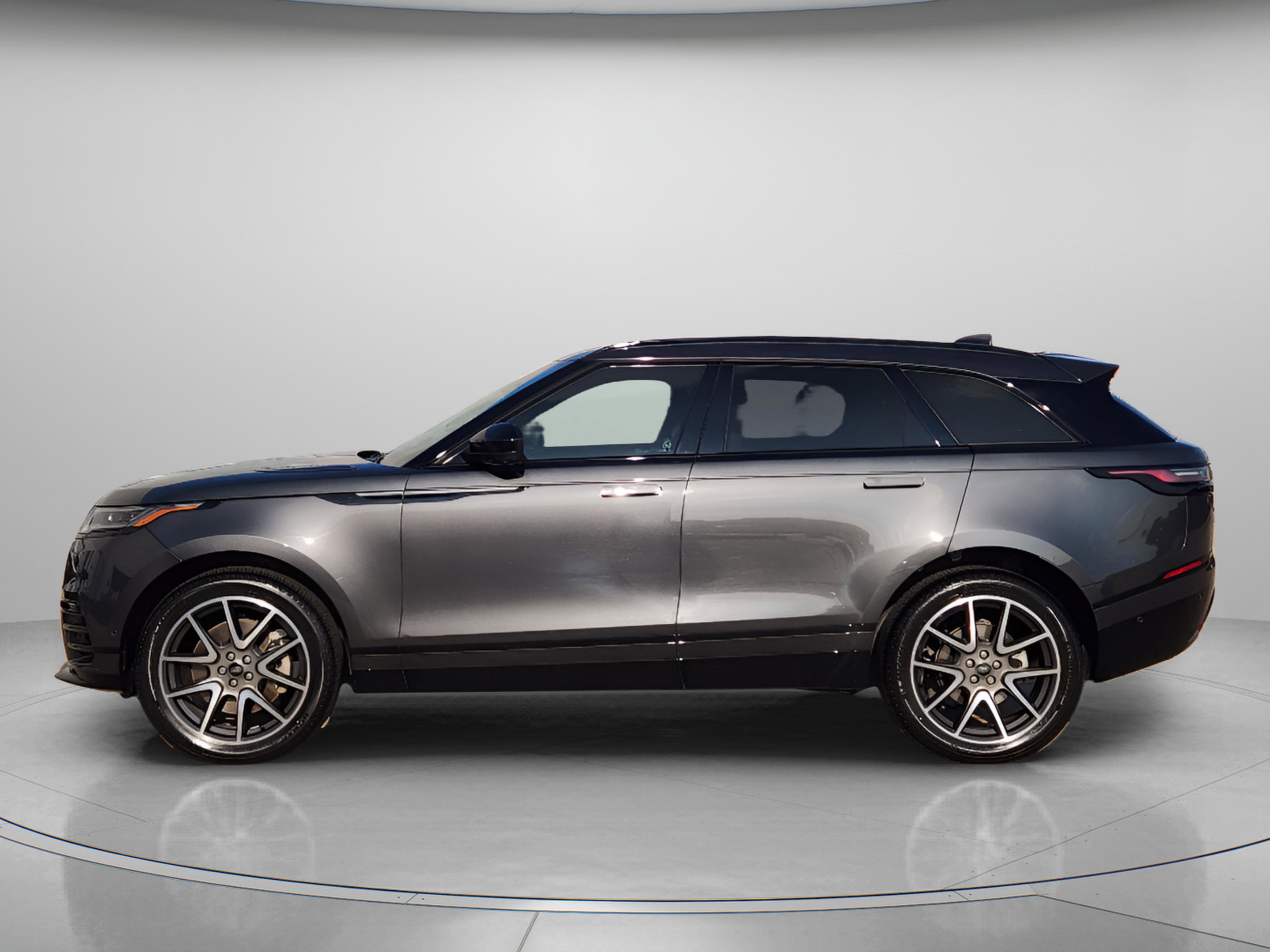 Certified 2026 Land Rover Range Rover Velar Dynamic SE AWD/4WD image 2