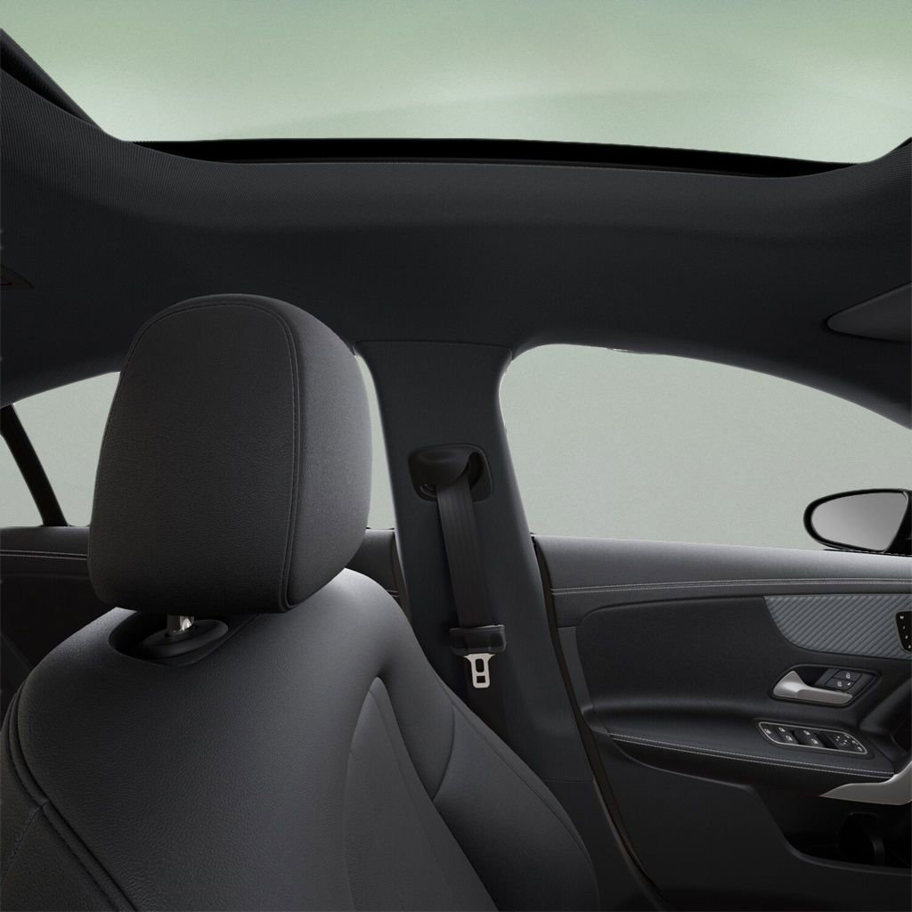 Used 2025 Mercedes-Benz CLA 250 image 43