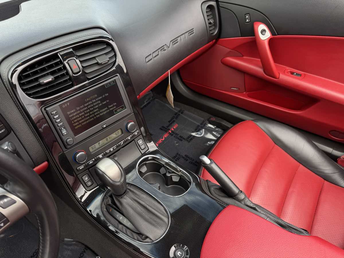 Used 2008 Chevrolet Corvette Convertible w/ Preferred Equipment Group RWD image 20