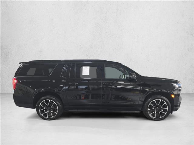 Used 2022 Chevrolet Suburban RST w/ Luxury Package image 4