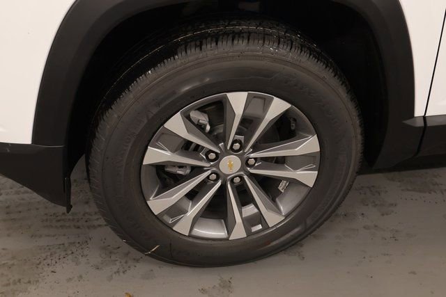 New 2026 Chevrolet Equinox LT w/ Safety and Technology Package image 7