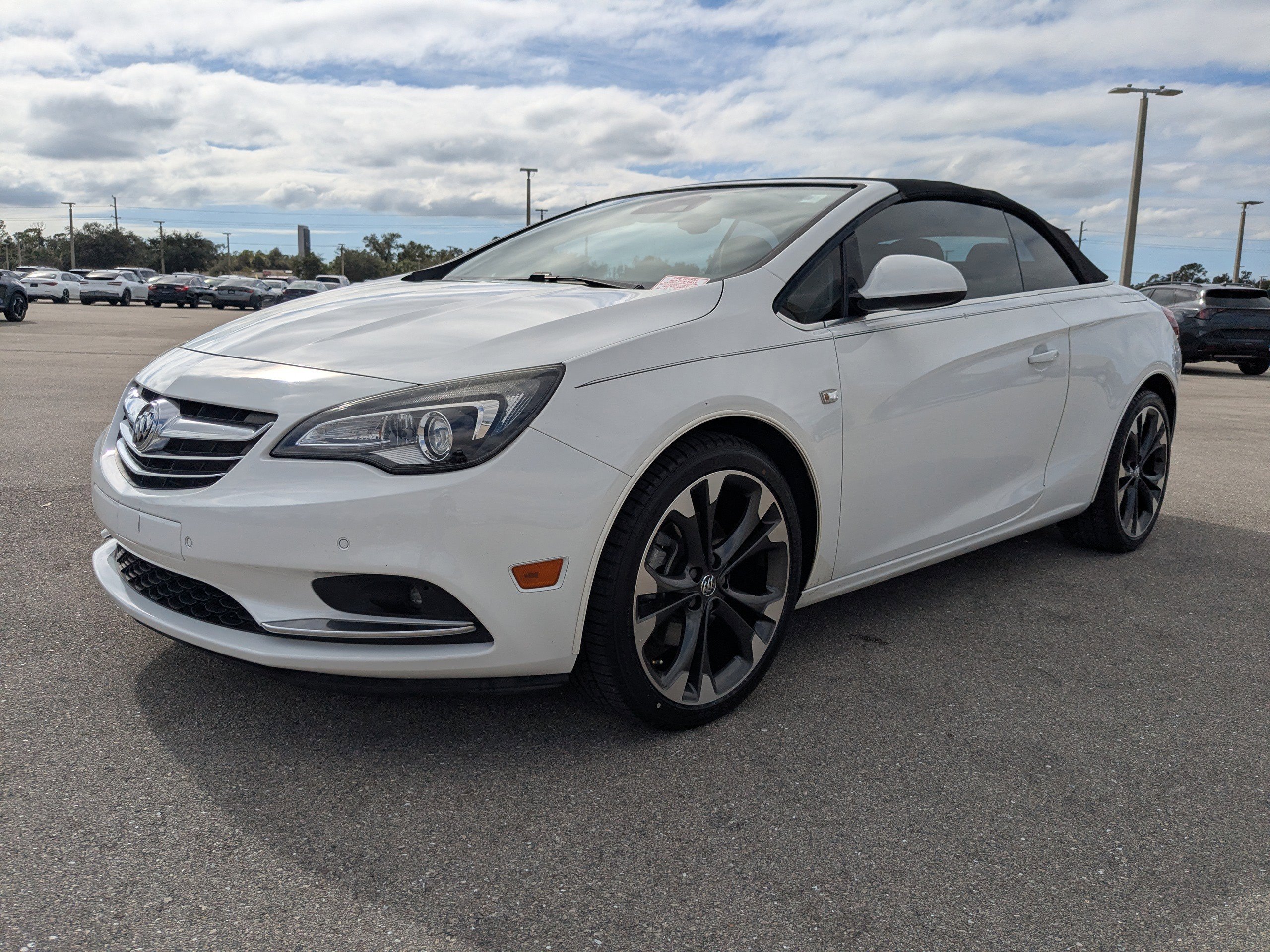 Used 2018 Buick Cascada Premium image 9