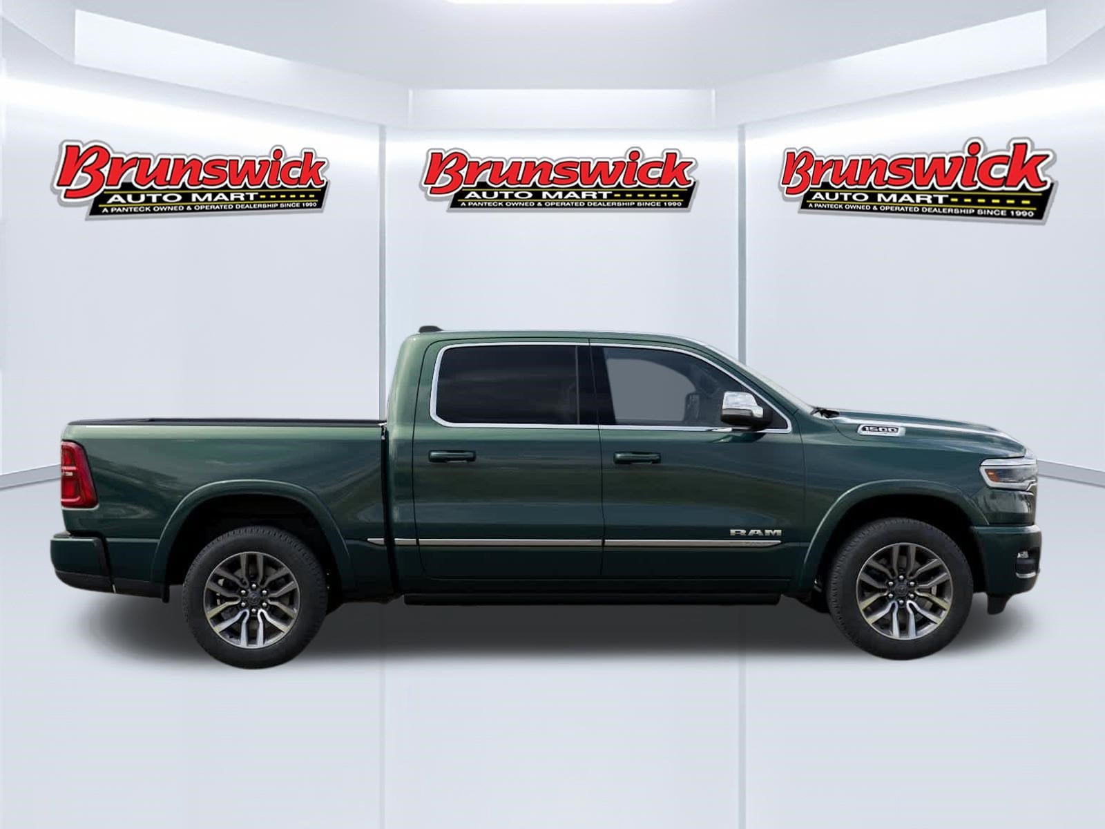 New 2026 RAM 1500 Limited w/ Bed Utility Group AWD/4WD image 21