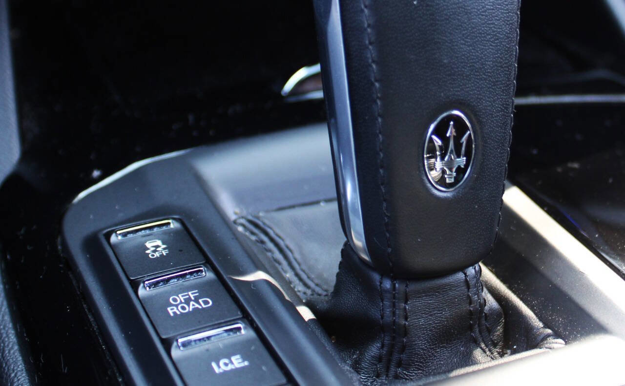 Used 2020 Maserati Levante image 33