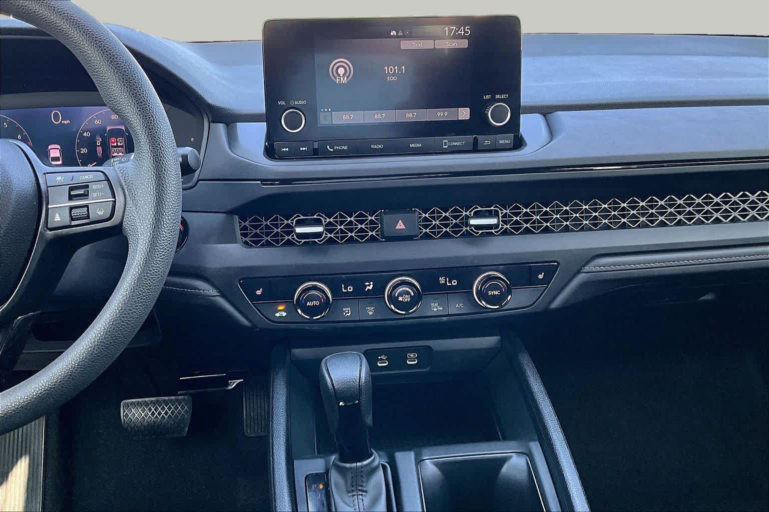 Used 2023 Honda Accord EX image 7