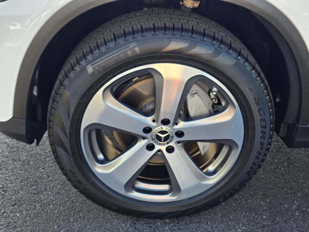 Used 2022 Mercedes-Benz GLC 300 4MATIC image 34
