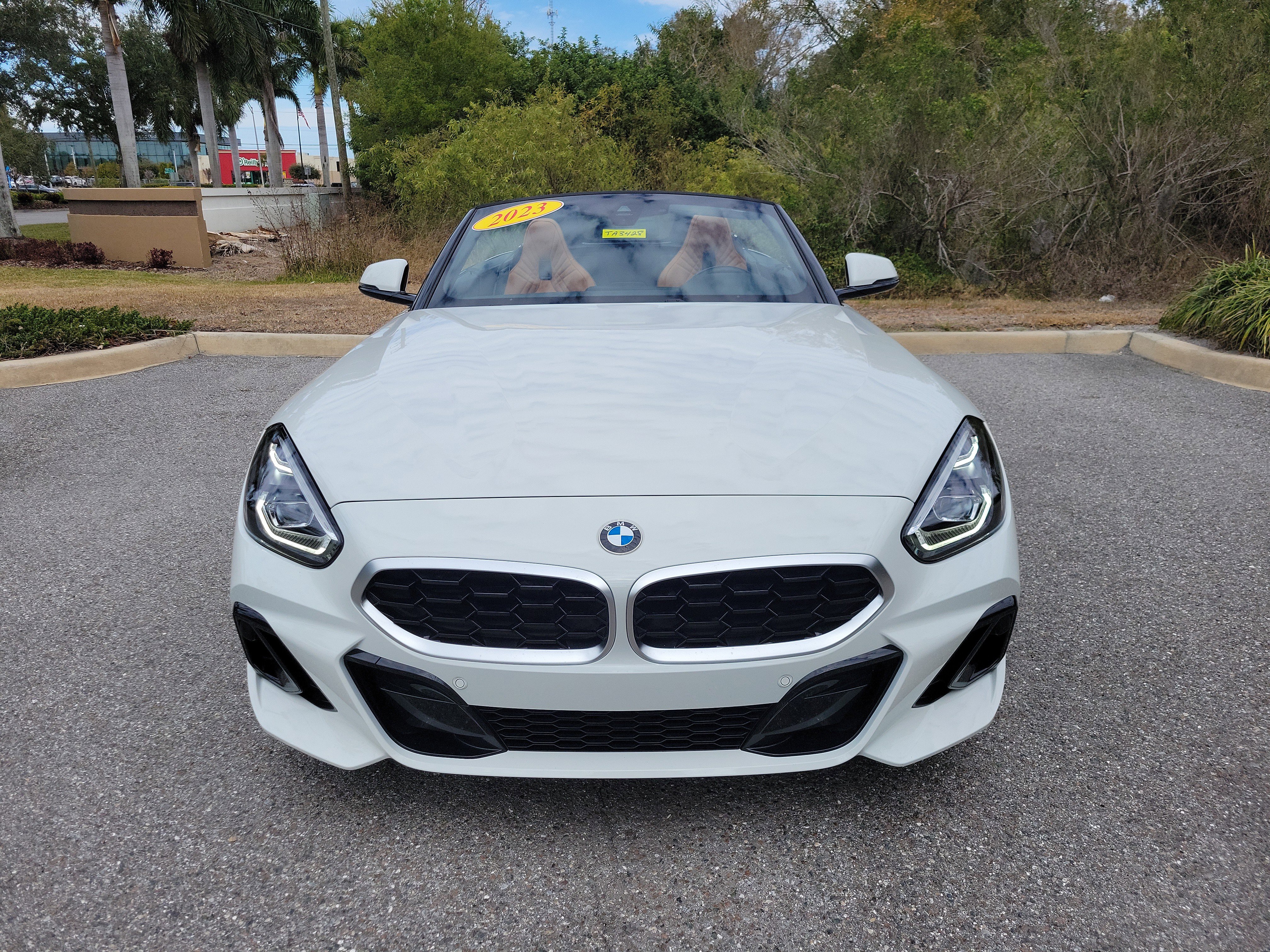 Used 2023 BMW Z4 sDrive30i w/ Driving Assistance Package image 2