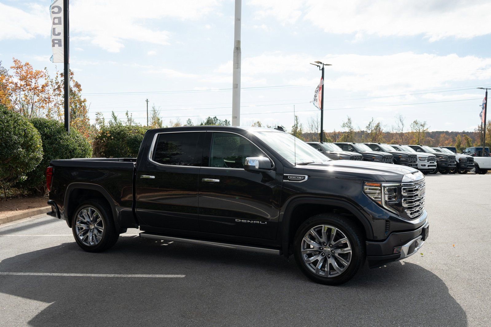 Used 2024 GMC Sierra 1500 Denali w/ Denali Reserve Package image 12