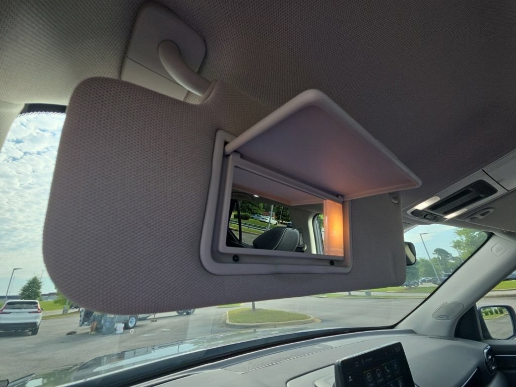 Used 2024 Honda Pilot Elite image 57