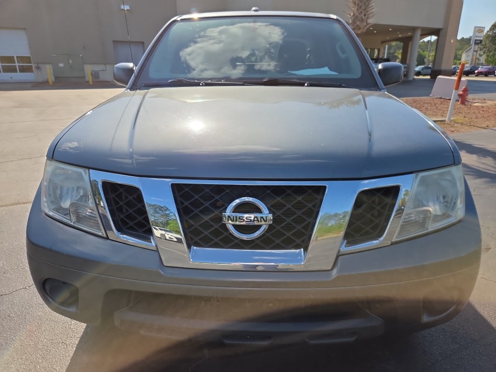 Used 2016 Nissan Frontier SV image 9