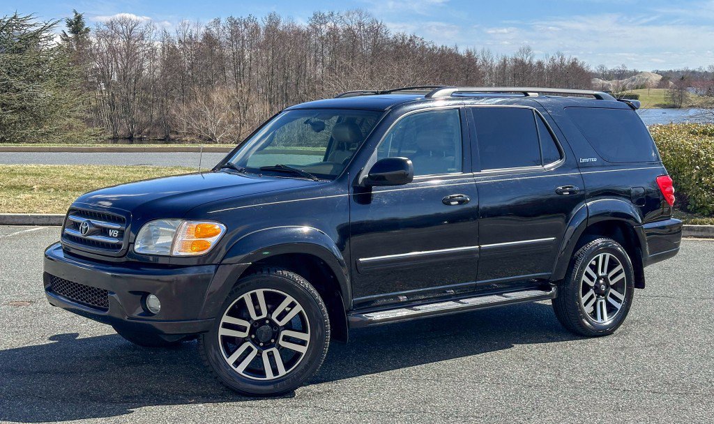 Used 2004 Toyota Sequoia Limited image 3