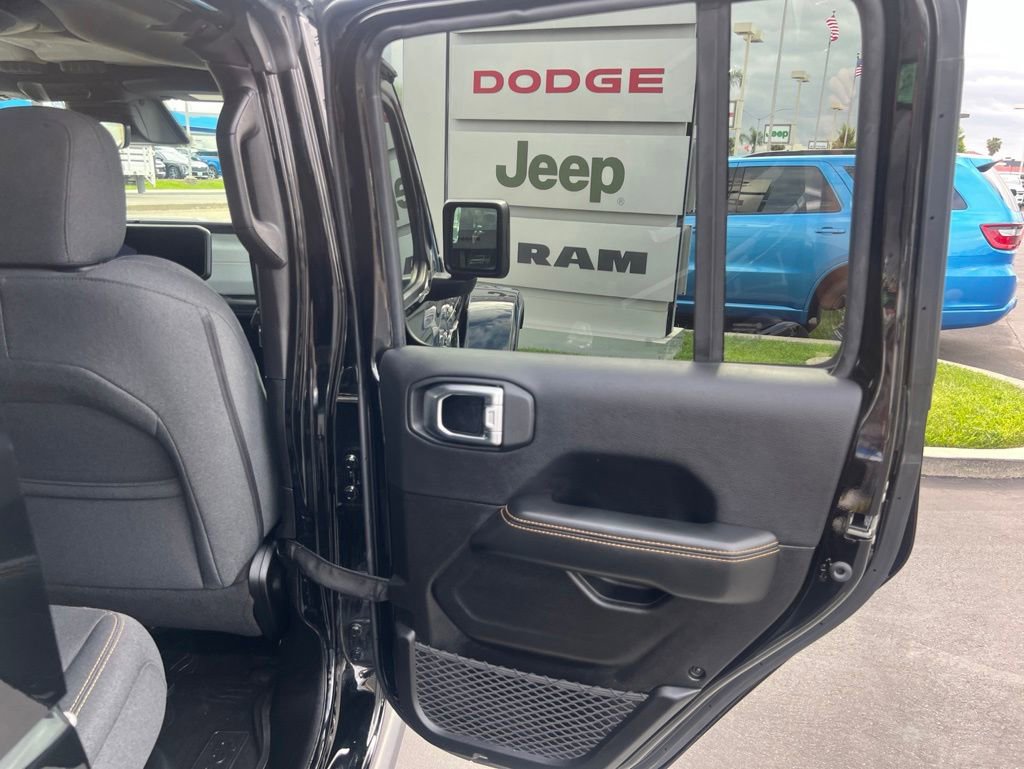 Used 2025 Jeep Wrangler Backcountry 4xe AWD/4WD image 42