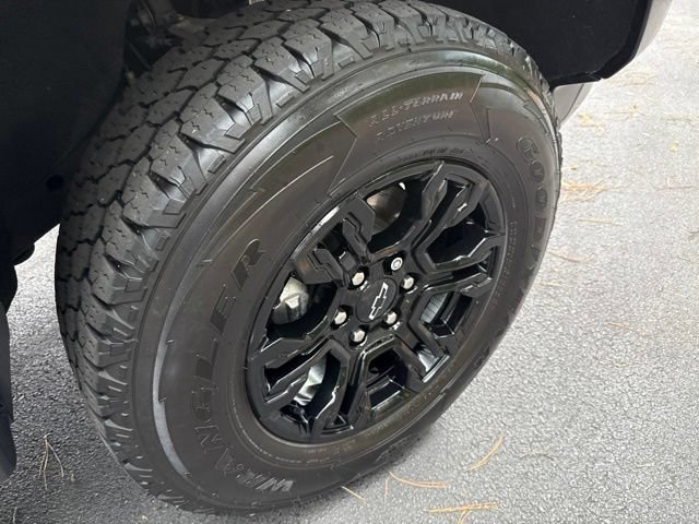 Used 2023 Chevrolet Silverado 1500 ZR2 w/ Technology Package AWD/4WD image 34